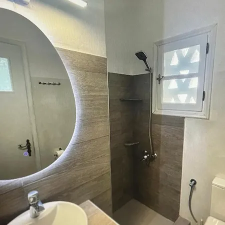 Beachfront Blue Sea דירה