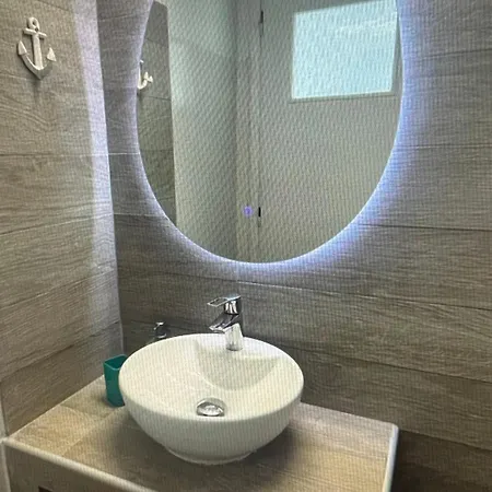 דירה Beachfront Blue Sea